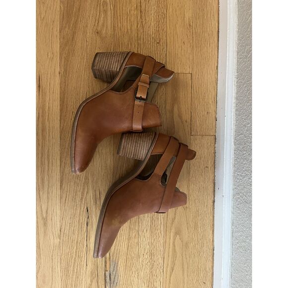 G.H. Bass & Co. Womens Brown Leather Sylvia Ankle Booties 9.5 - Picture 3 of 8